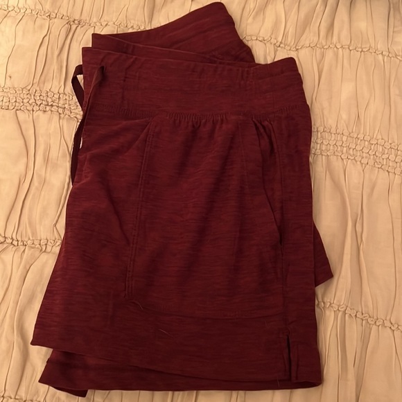 90 Degree By Reflex Lightweight Lounge Shorts - Picture 5 of 5